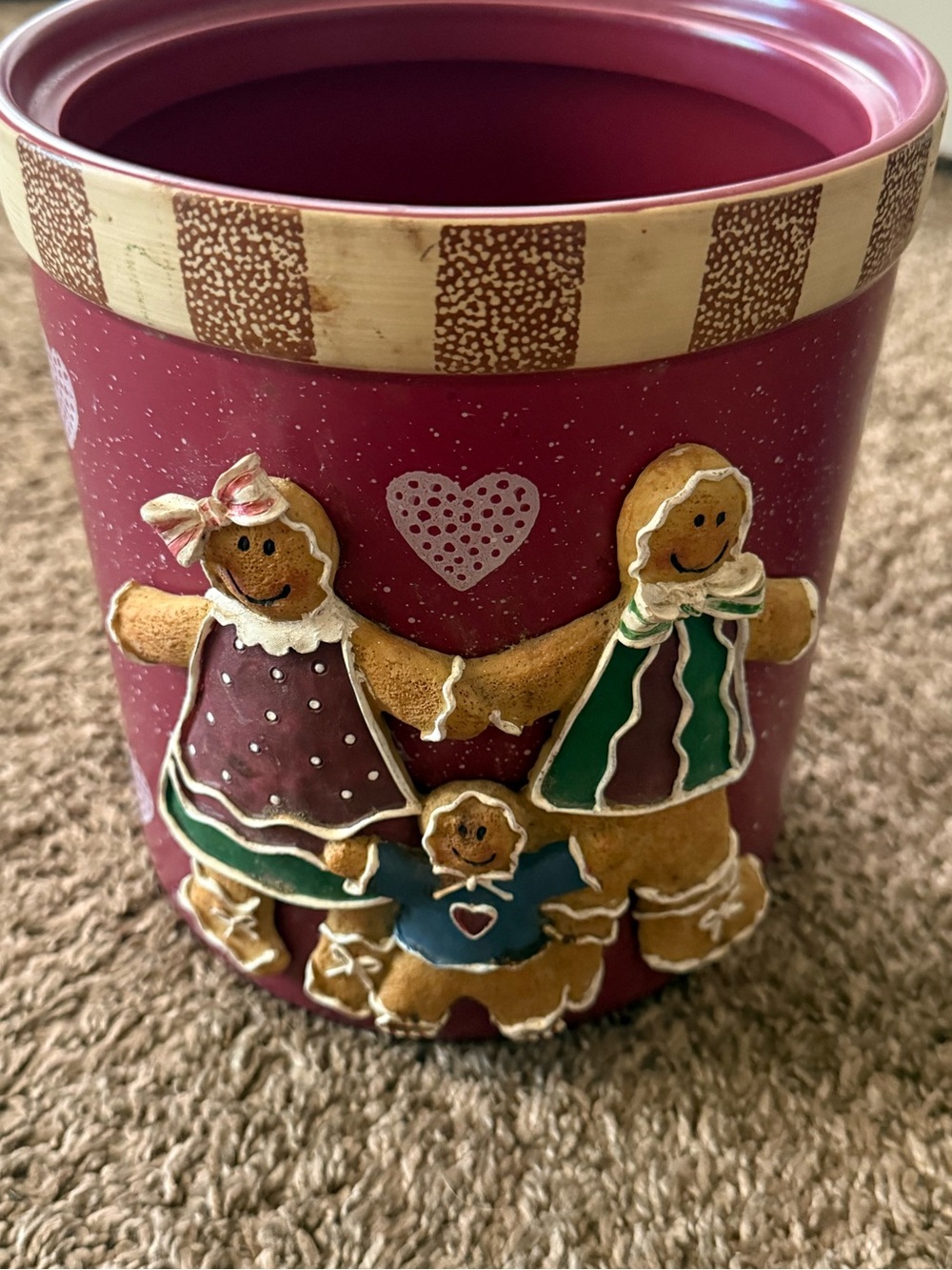 Source Unknown Red Gingerbread Family Decorative Planter